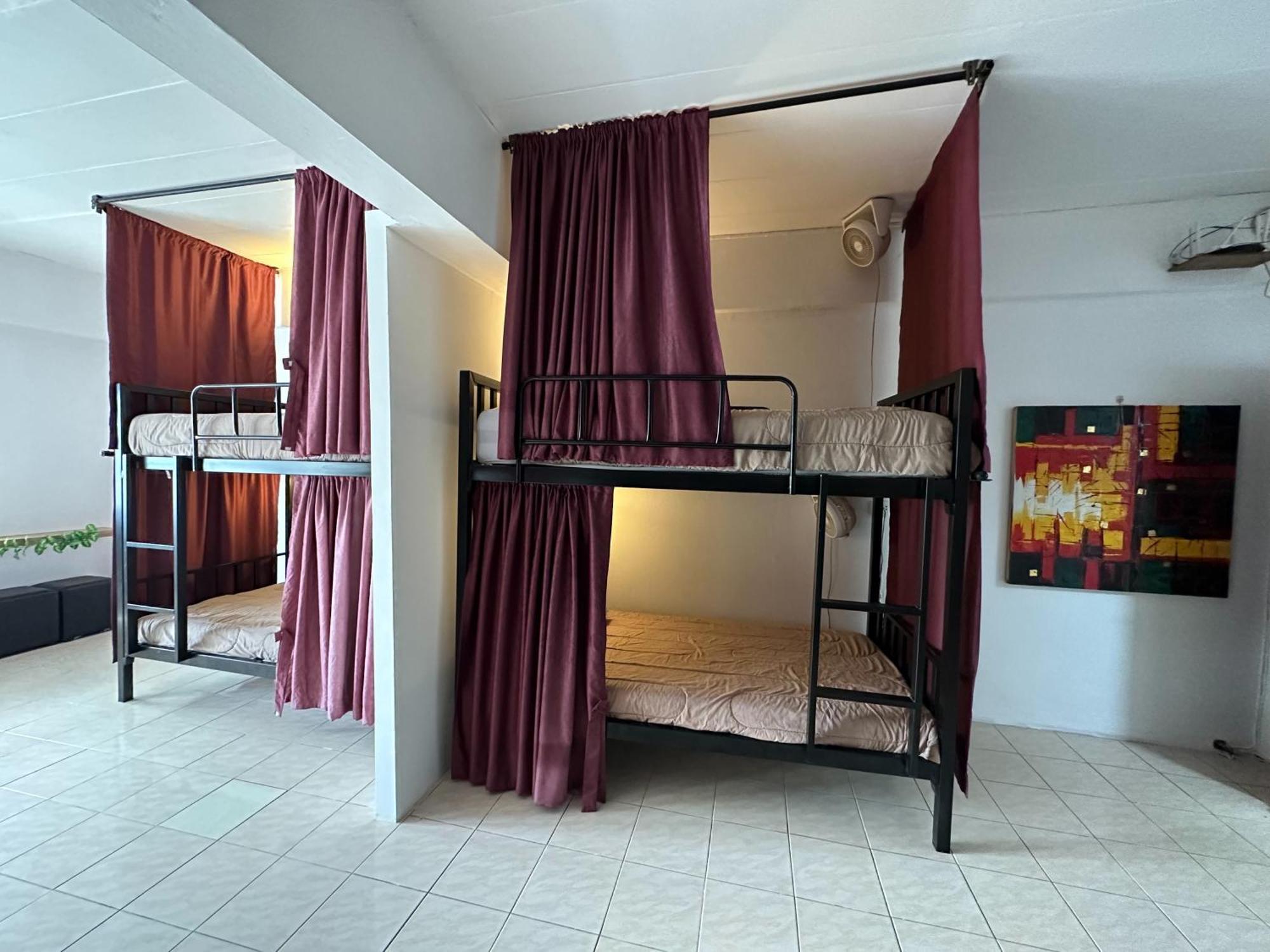 The Cabin Backpackers Hostel & Bar Chiang Mai Zewnętrze zdjęcie