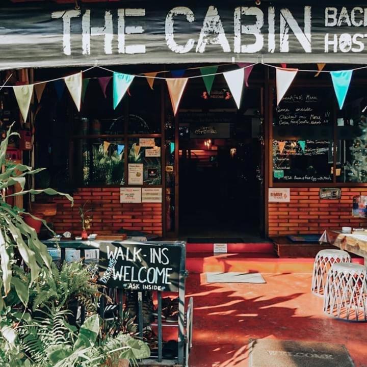 The Cabin Backpackers Hostel & Bar Chiang Mai Zewnętrze zdjęcie